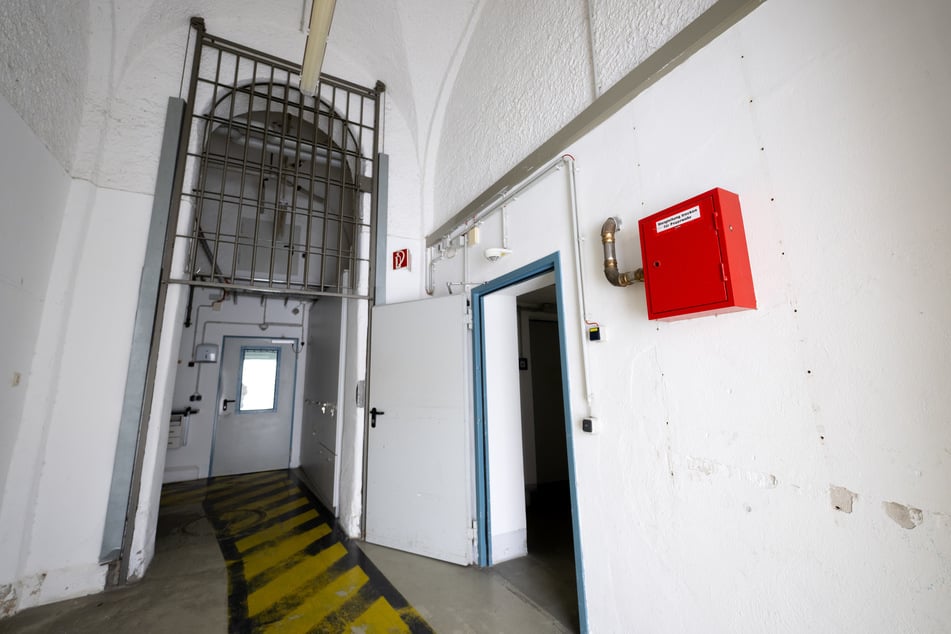 Der Freistaat will das ehemalige Gefängnis veräußern.