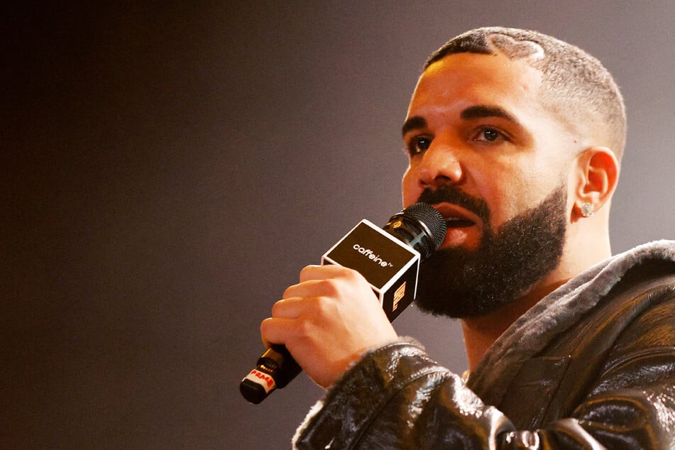 Drake macht Ansage auf Konzert: "Heute keine BHs!" - Das hat es damit auf sich