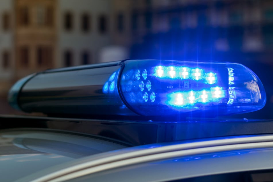 Der 63-jährige Autofahrer wurde bei dem Unfall verletzt. (Symbolbild)