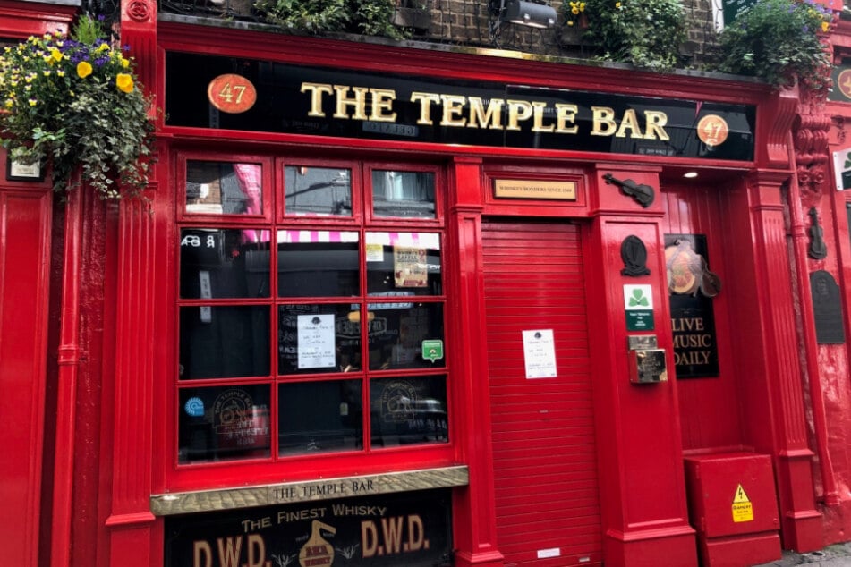 Dublin: Die Temple Bar, ein Anziehungspunkt für Touristen, wurde aufgrund der Ausbreitung des Coronavirus geschlossen.