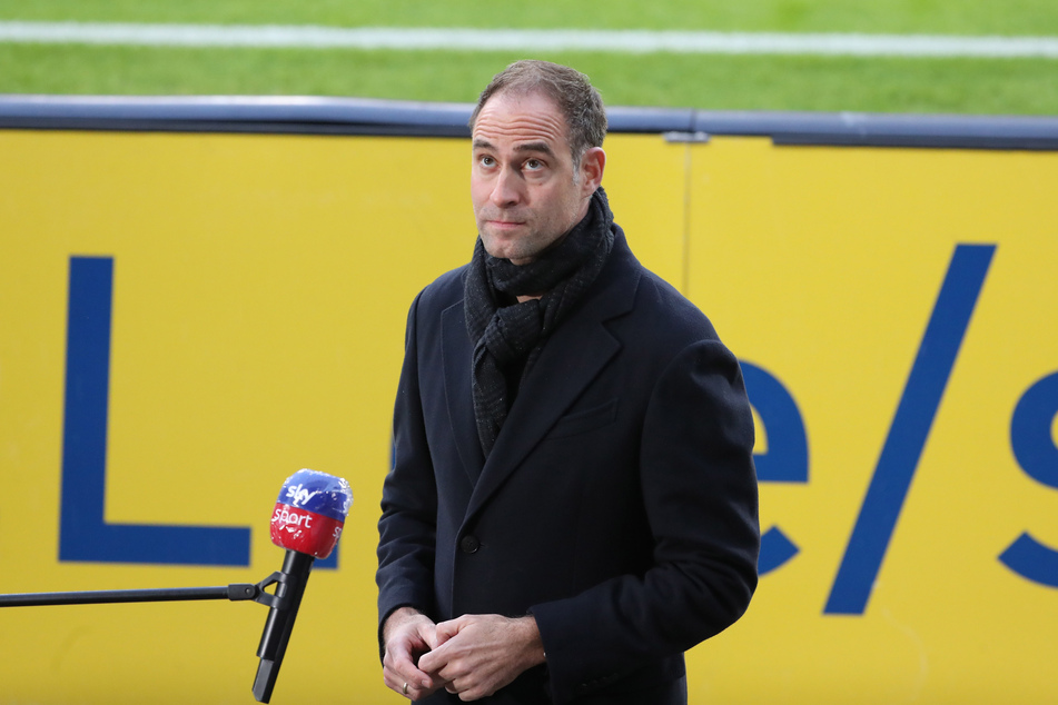 Leipzig's CEO Oliver Mintzlaff (45) does not see the team at eye level with the record champions. (Archive image)