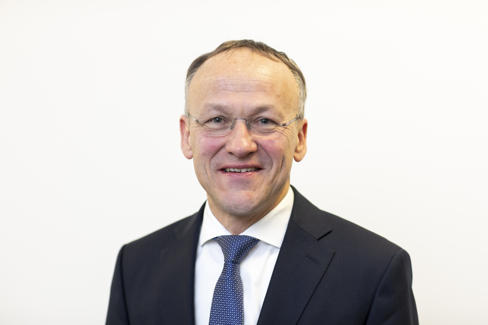 Finanzbürgermeister Peter Lames (55, SPD) will eine "Liste der Grausamkeiten" abarbeiten.