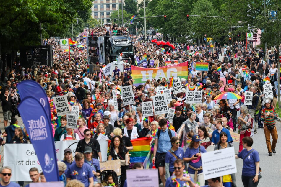 Am Samstag werden mehr als 250.000 Menschen zur großen CSD-Demo in Hamburg erwartet. (Archivfoto)