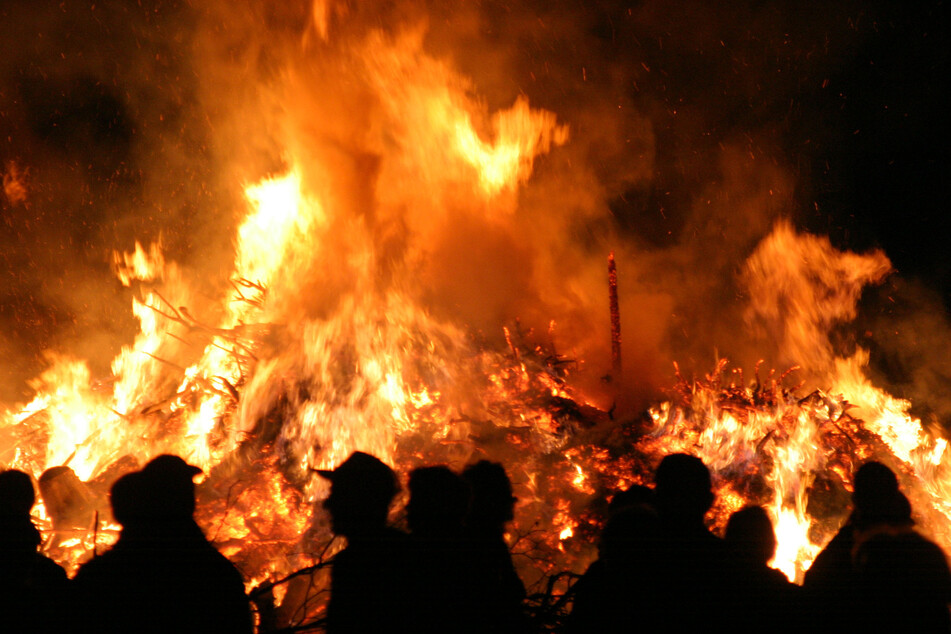 Auch im Landkreis Zwickau wird es am heutigen Sonntagabend brandheiß.