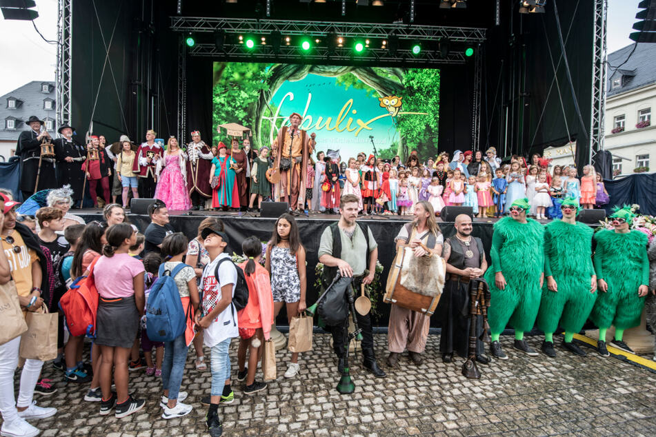 Das Verhexte fabulix bietet jedes Jahr in Annaberg-Buchholz ein buntes Familienprogramm. (Archivbild)