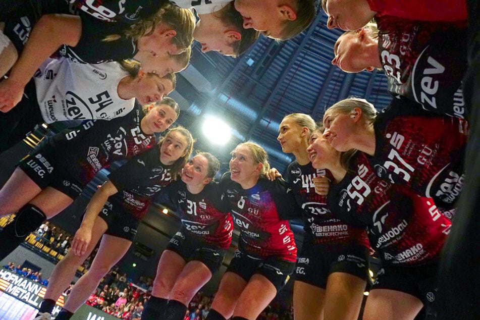 Derzeit spielen die Bundesliga-Damen noch in der Zwickauer Stadthalle.