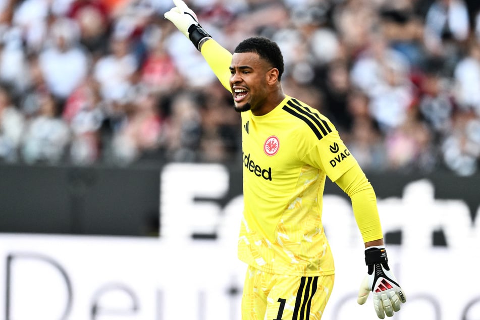 Noah Atubolu (24) behielt erstmals im Eintracht-Trikot in der Bundesliga eine "weiße Weste".