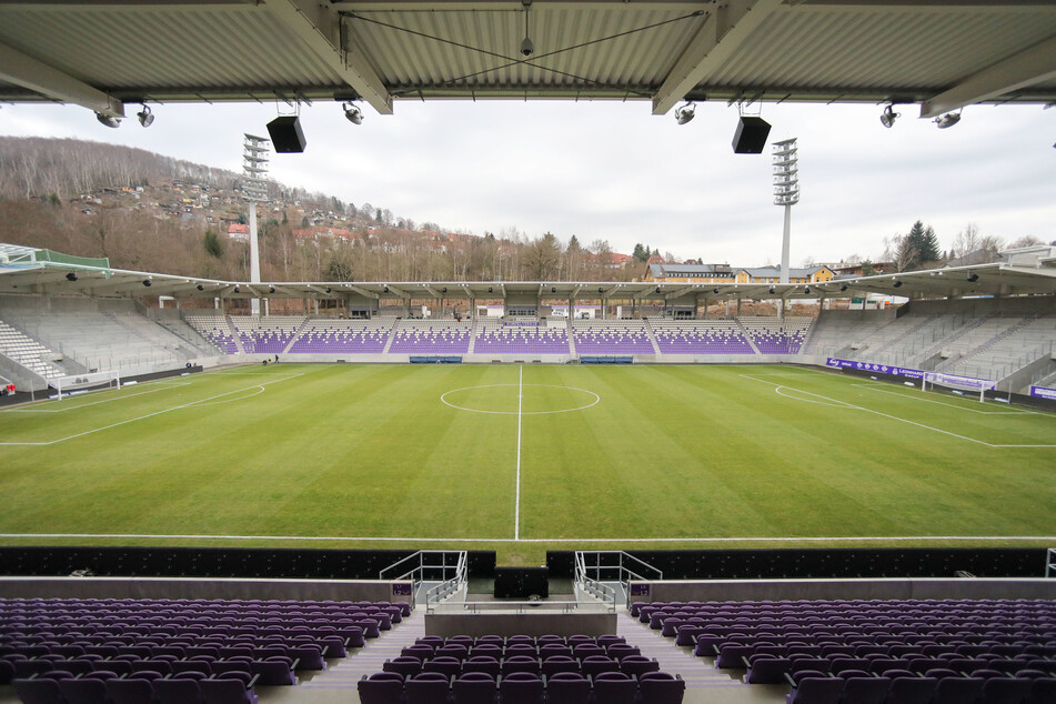 Das Erzgebirgsstadion, noch leer: Am 5. September feiert Sachsen hier seinen 30. Geburtstag mit 2000 Gästen.