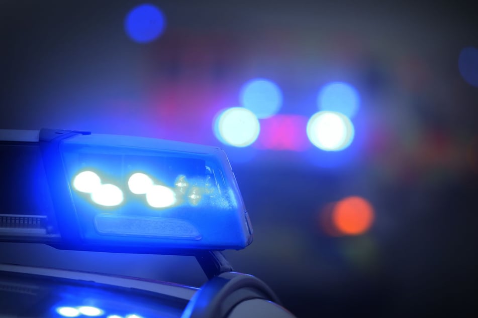 Die Polizei bittet bei beiden Radler-Unfällen um Zeugen! (Symbolfoto)