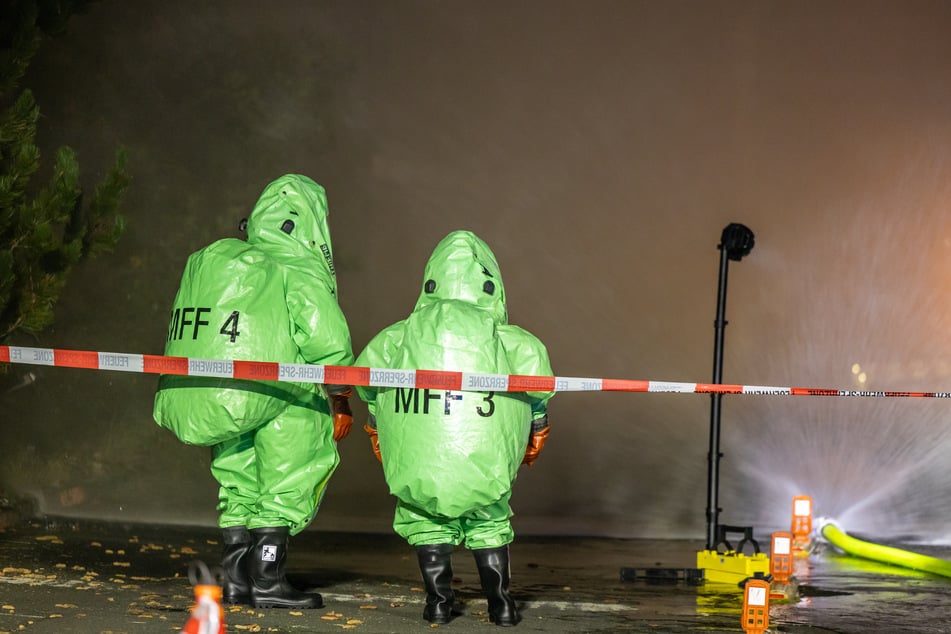 Dank des Großeinsatzes von Feuerwehr und Polizei konnte mittlerweile Entwarnung gegeben werden.