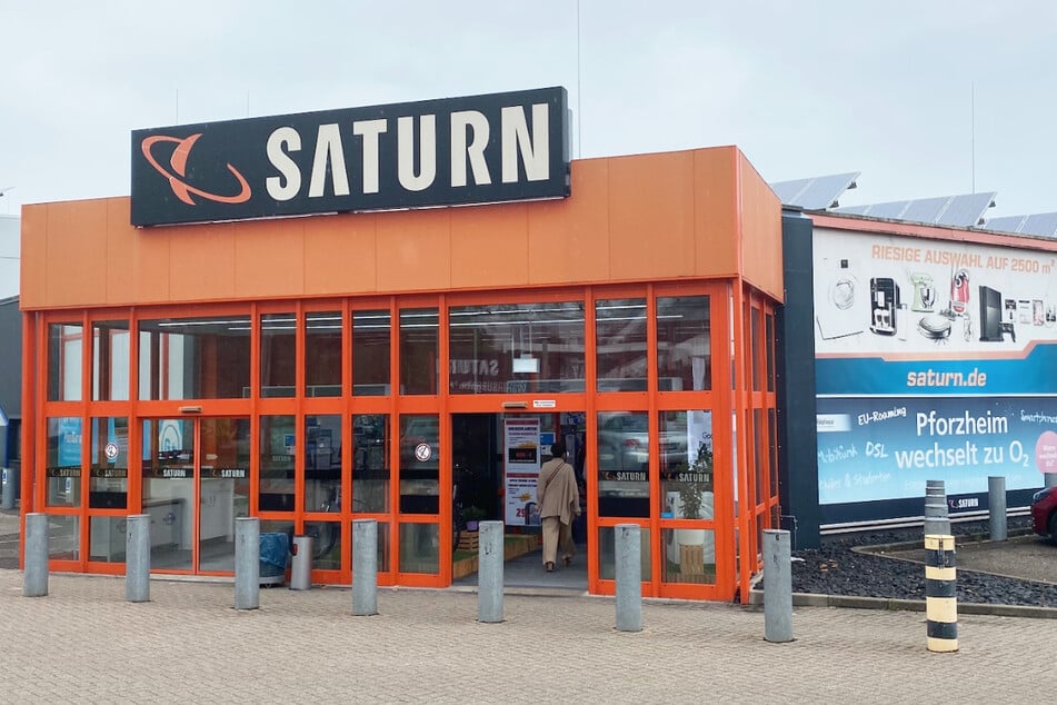 Saturn Pforzheim - Karlsruher Straße 51 - 57.