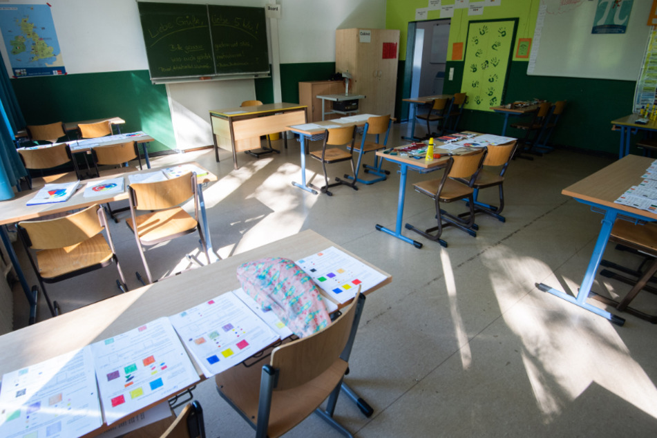 Immer mehr Schüler müssen wegen Corona-Infektionen und Verdachtsfällen zu Hause bleiben.