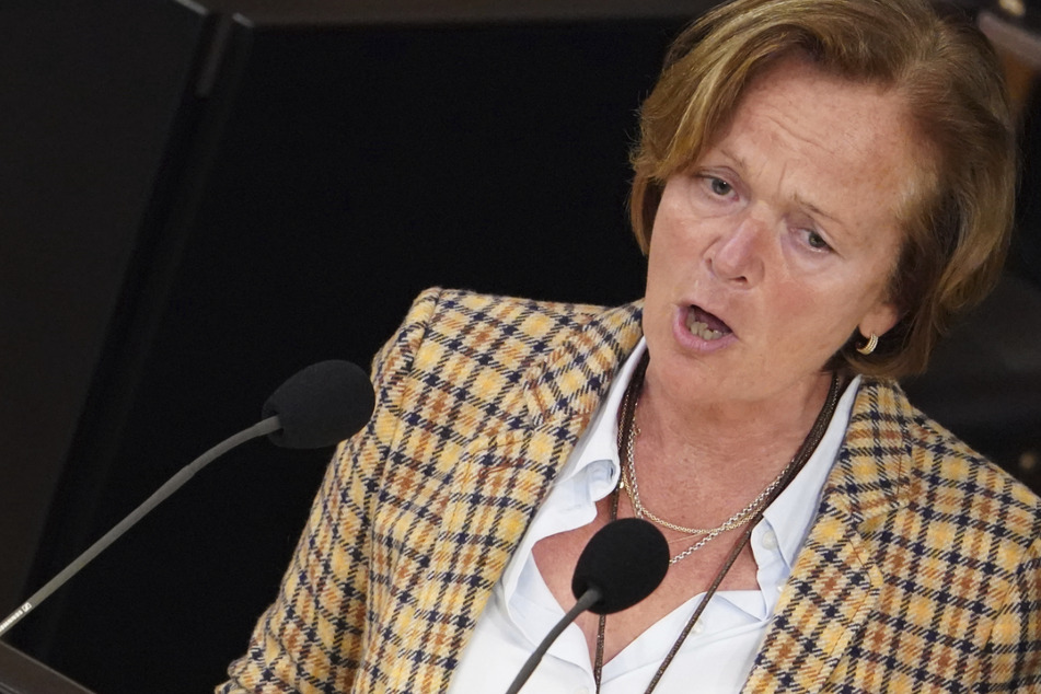 Anna von Treuenfels-Frowein (59), einzige FDP-Abgeordnete der Hamburgischen Bürgerschaft, will ein Ende der Maskenpflicht an Schulen.