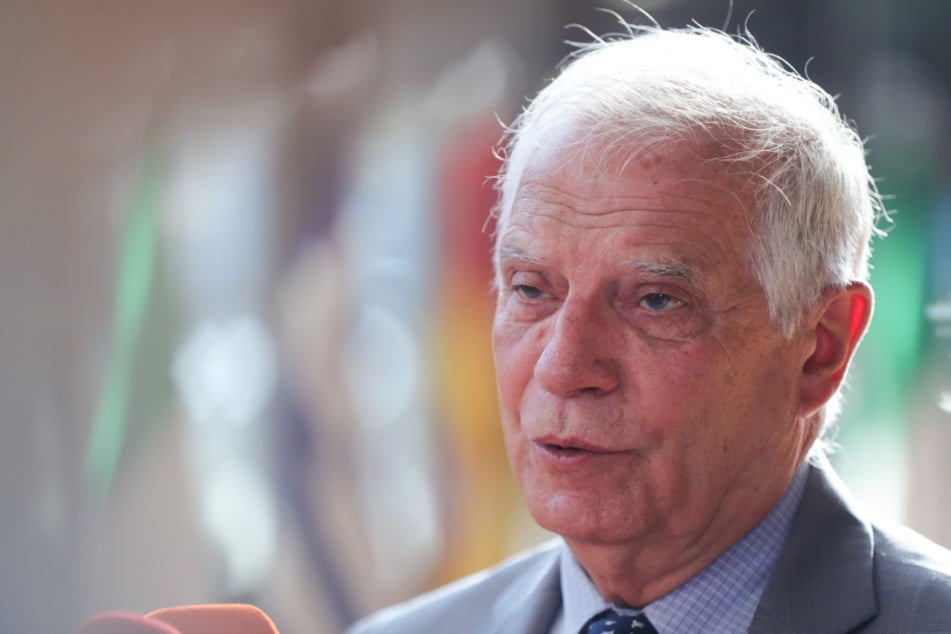 Josep Borrell (75) kündigte weitere Waffenlieferungen an die Ukraine an.