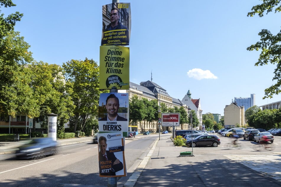 Plakate auf der Hartmannstraße: Der Wahlkampf geht in die Endphase.