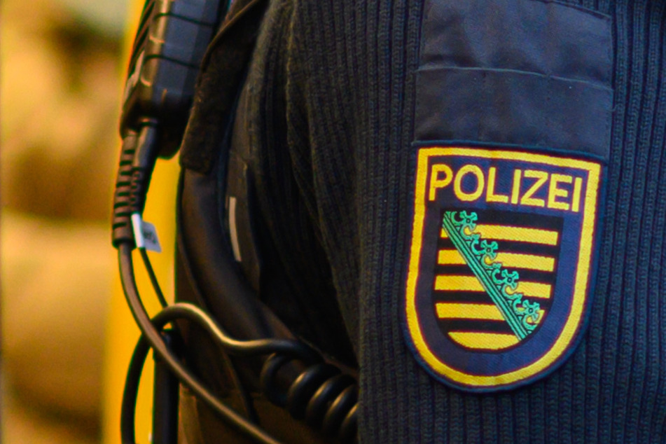 Die Polizei Sachsen sucht Zeugen für den offenbar versuchten Diebstahl in Dresden-Löbtau.