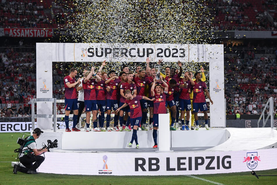 Der erste Titel der neuen Saison geht an RB Leipzig, die sich das erste Mal den Supercup sichern.
