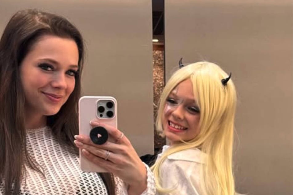 Anne Wünsche (34) hat in Berlin ein Studio gesucht, das ihre Tochter Miley (12) pierct.