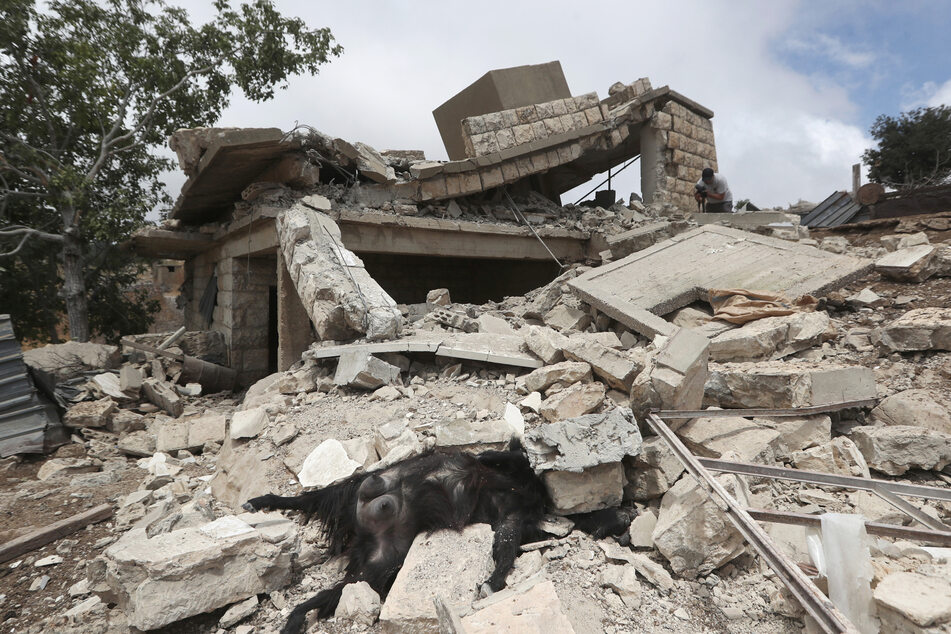 Im Süden des Libanon wurden nach israelischen Luftangriffen bereits zahlreiche Gebäude zerstört.