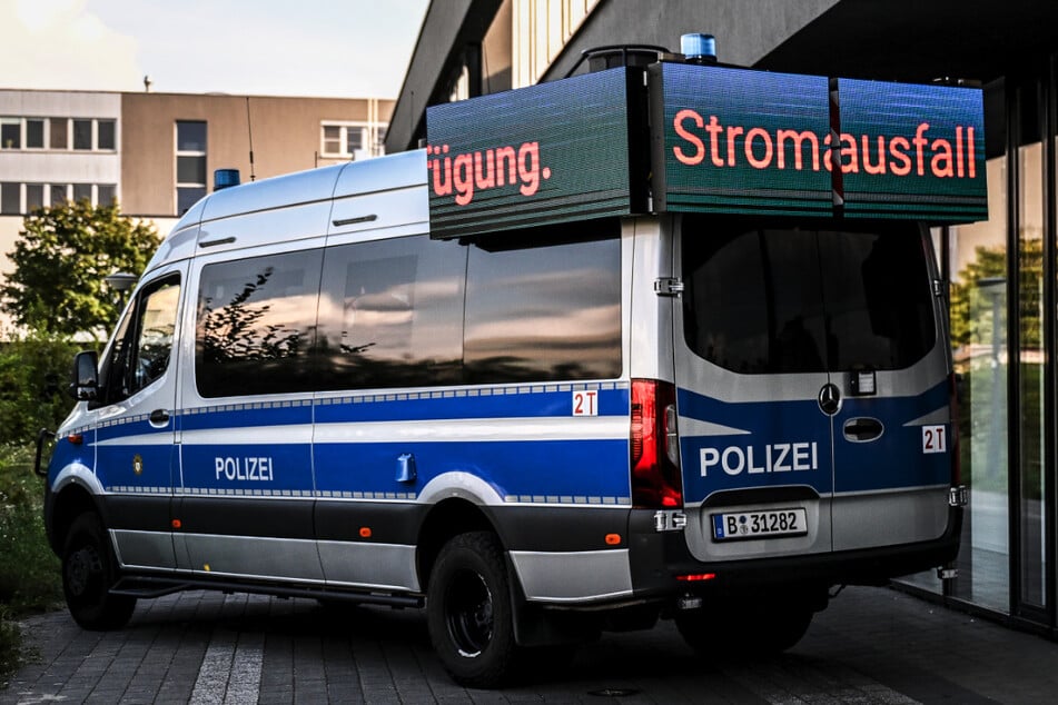 Berlin: Nach Brandanschlag: Strom fließt nach 60 Stunden endlich wieder!