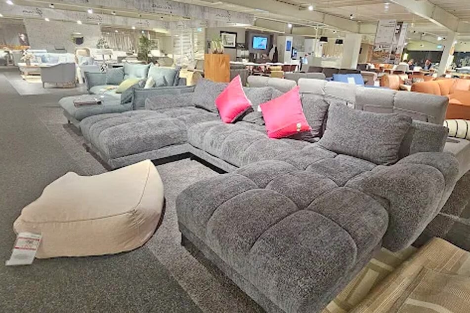 XXXLutz macht am Sonntag (9.11.) mit diesen Angeboten die Türen auf