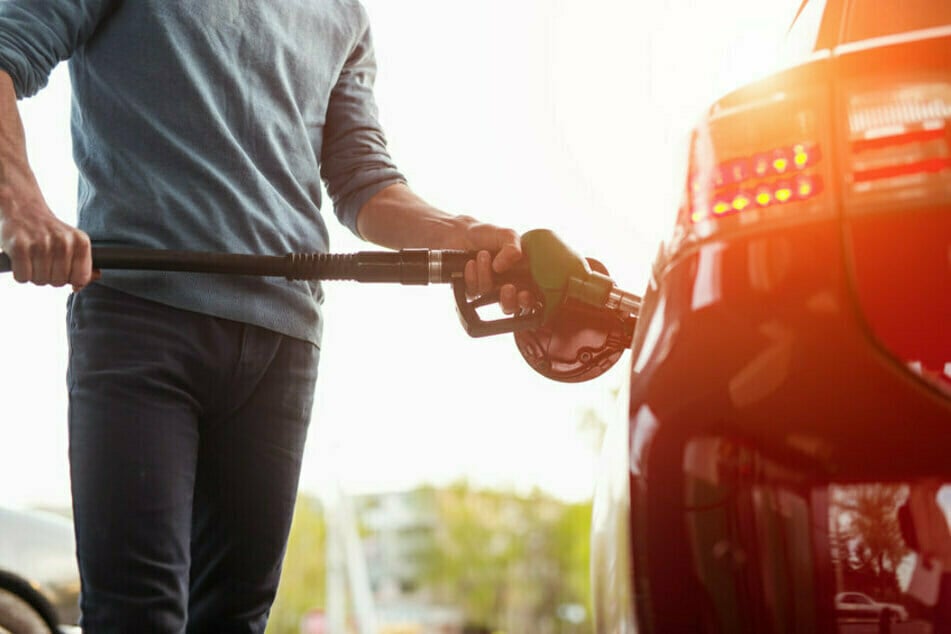 Geringer versteuert, teurer im Vergleich: Dieselfahrer müssen an der Tankstelle noch mehr bezahlen als Besitzer von Benzinern.