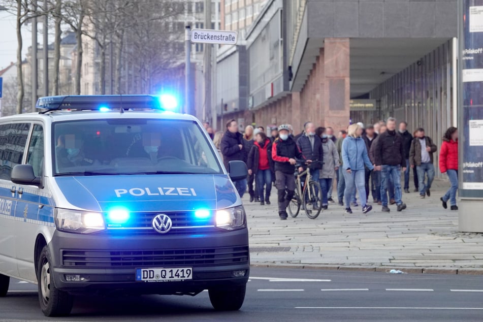 Am Samstag wollten Corona-Kritiker in der Chemnitzer Innenstadt demonstrieren. Nun hat das OVG das Demo-Verbot der Stadt bestätigt. (Archivbild)