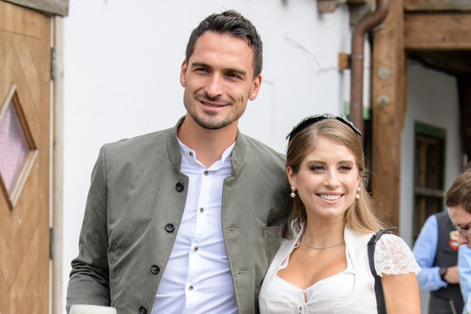 Cathy (33) und Mats (32) Hummels gehen mittlerweile getrennte Wege, doch für ihren Sohn kommen sie gerne zusammen. (Archivbild)