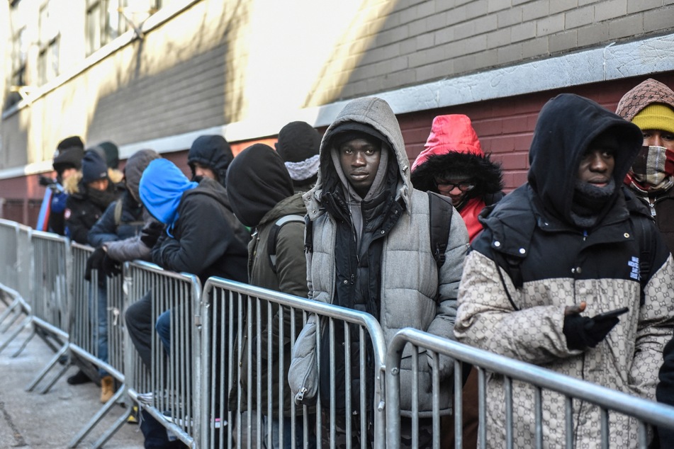 NYC to give migrants pre-paid credit cards as border crisis continues