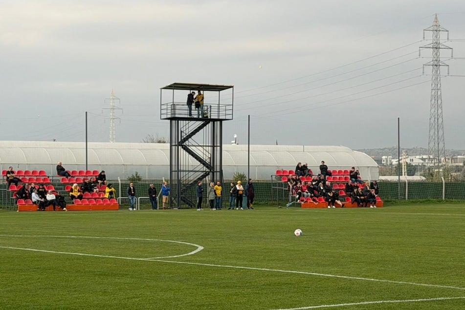Dynamo Dresden musste auf den hinteren Trainingsplatz ausweichen.