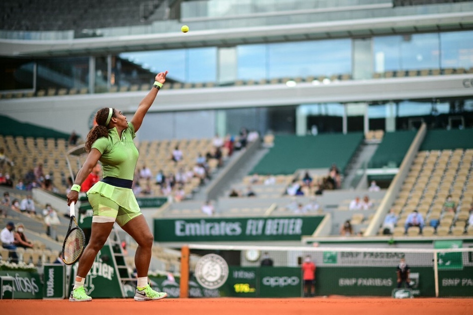 Serena Williams serving during the women's singles of The Roland Garros 2021 French Open.