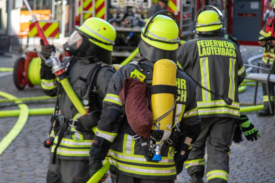 Die Feuerwehr war mit einem Großaufgebot vor Ort im Einsatz.
