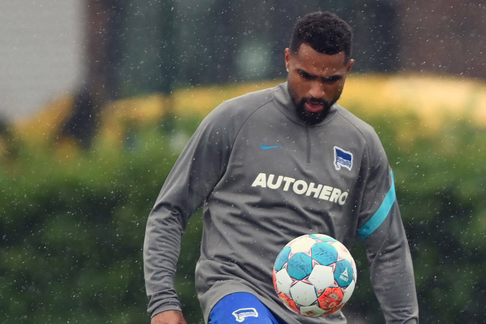 Neuzugang Kevin-Prince Boateng (34) hat am Mittwoch am ersten Mannschaftstraining von Hertha BSC teilgenommen.