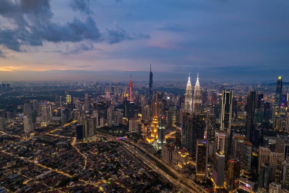 Die Antwortkarte ihrer Freunde landete aus rätselhaften Gründen im malaysischen Kuala Lumpur. (Archivbild)