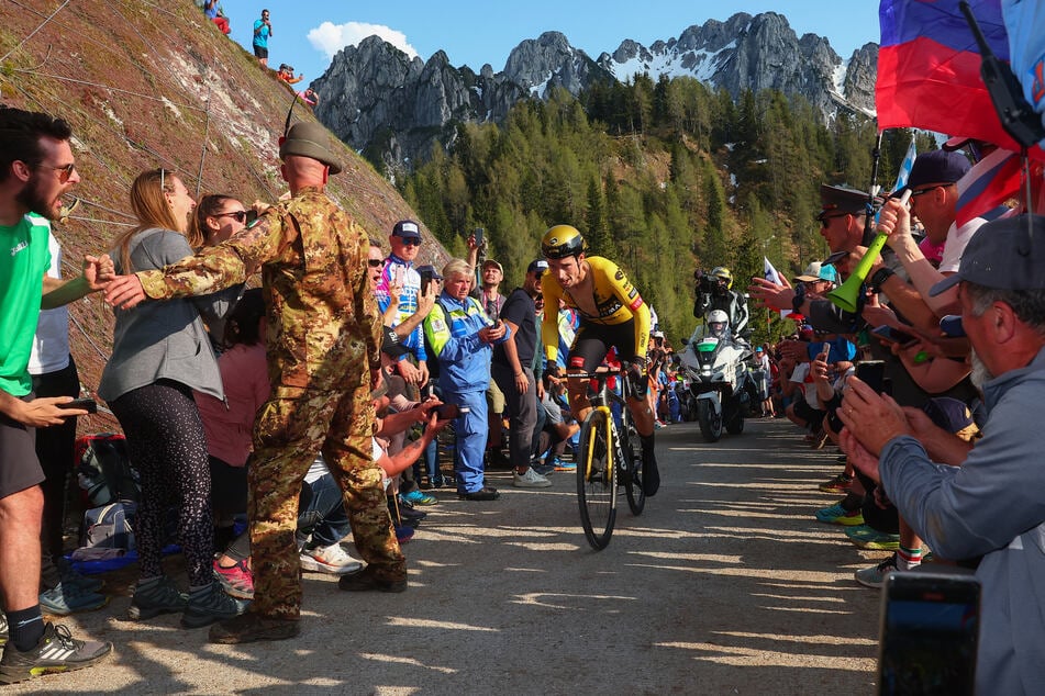 Der spätere Sieger des diesjährigen Giro d'Italia Primoz Roglic (33). Bis zum letzten Anstieg fuhr mit einem andern Rad. (Archibild)