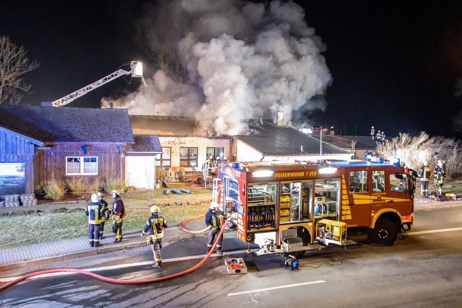 Erzgebirge: 50.000 Euro Schaden nach Lagerhallenbrand