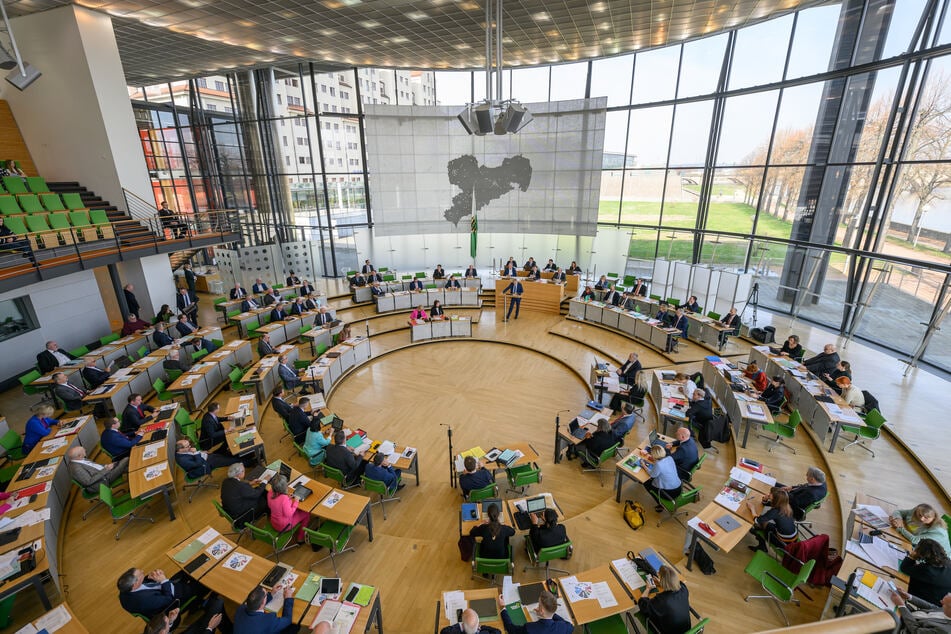 Blick in den Plenarsaal während einer Sitzung des Sächsischen Landtages (Archivfoto).