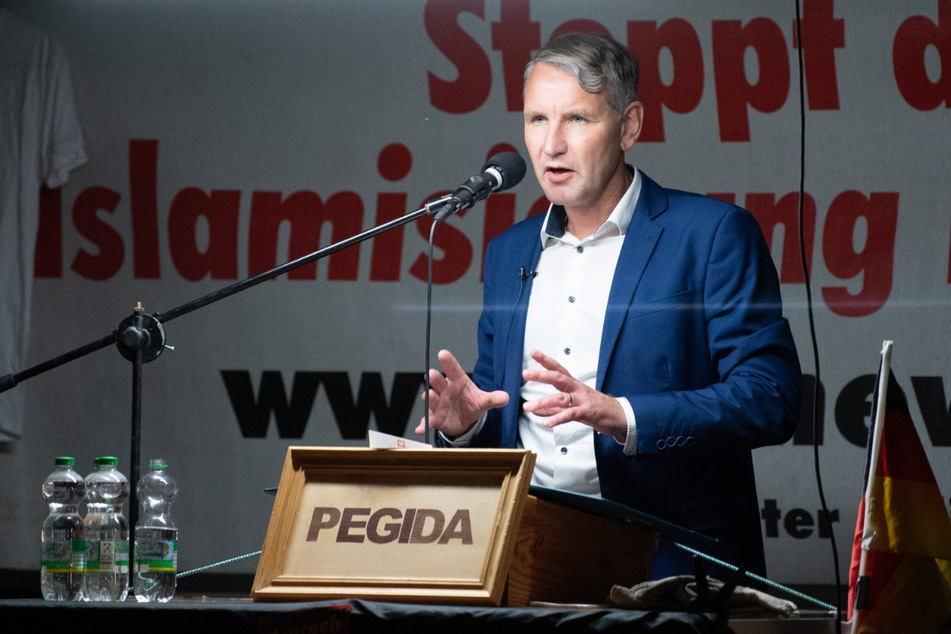 AfD-Frontmann Björn Höcke (49) hat dem umstrittenen CDU-Politiker Hans-Georg Maaßen (58) inhaltliche Nähe zur AfD nachgesagt.