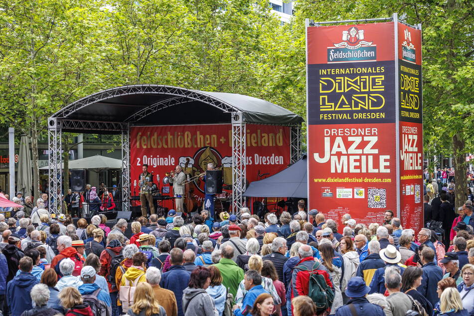 Im Mai verwandelt sich die Prager Straße wieder in eine gigantische Jazzmeile.