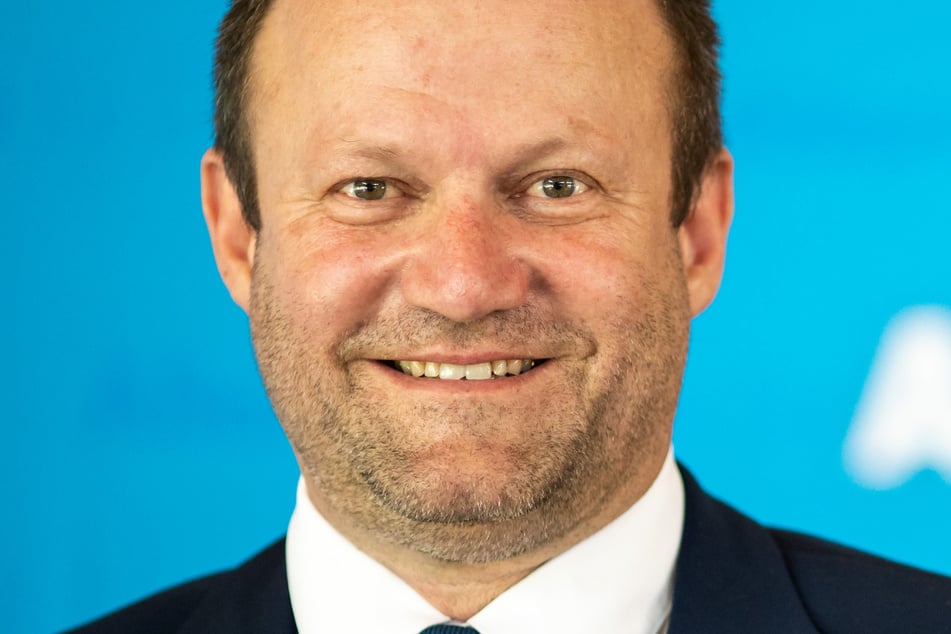Markus Bayerbach (59) ist als Vorsitzender des Bildungsausschusses in Bayern abgewählt worden.
