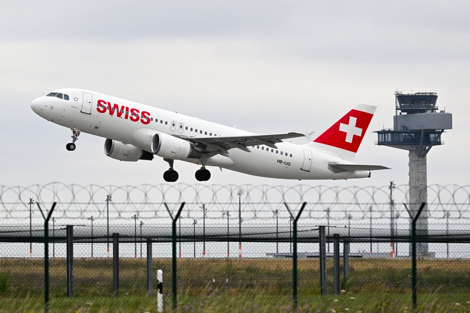 Nach dem Alkohol-Vorfall übernahmen zwei andere Piloten den Flug. (Symbolfoto)