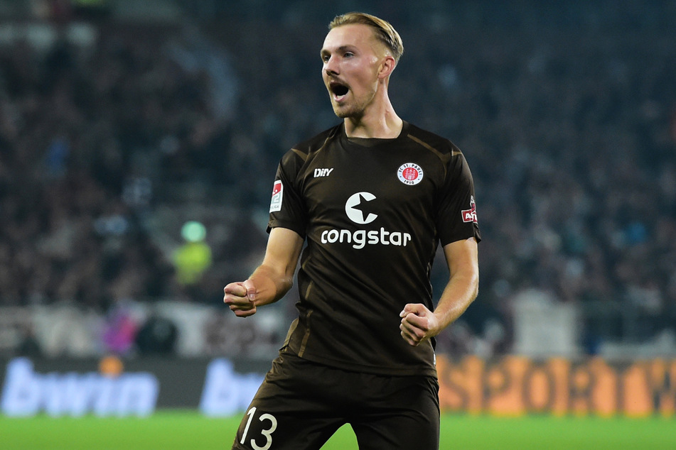 Lukas Daschner (24) gehört aktuell zu den Leistungsträgern beim FC St. Pauli. In einer Medienrunde sprach er über seine sportliche Zukunft.