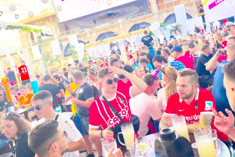 Mit unserer Sonderaktion "TAG24" spart Ihr satte 10 Prozent auf Tickets.