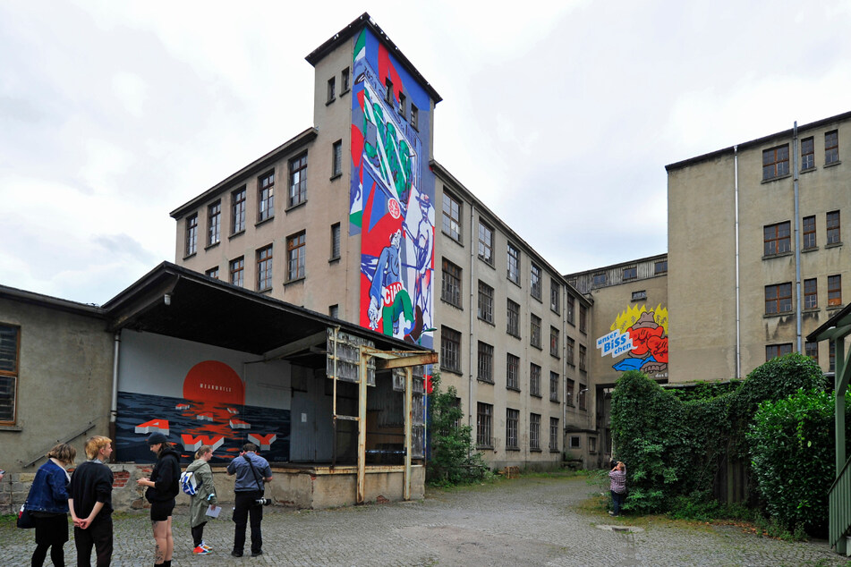Die alte Buntpapierfabrik in Flöha bekommt bald wieder Künstlerbesuch.