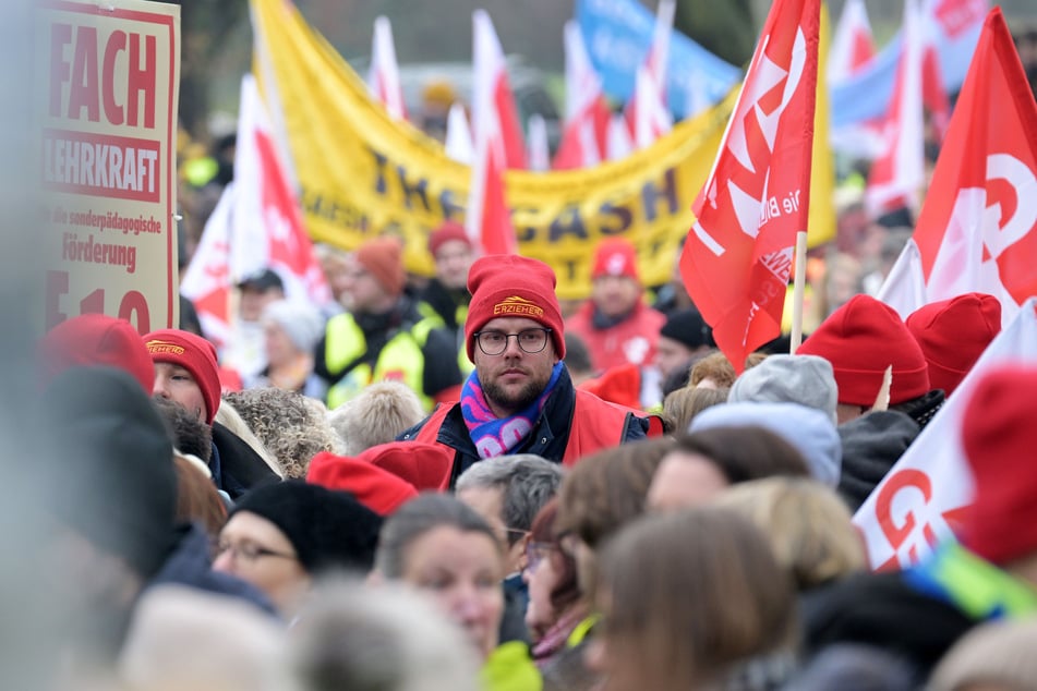 Die Warnstreiks könnten vorerst bis zur abschließenden Runde dauern.