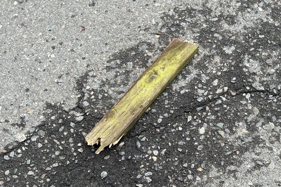 Die Tatwaffe war eine Holzlatte.