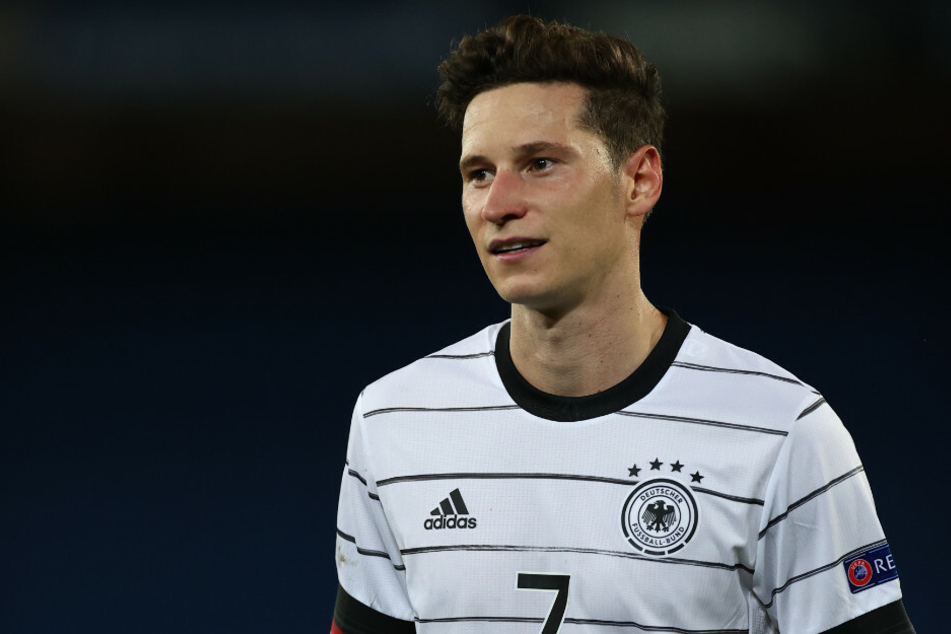 Um sich in dem harten Konkurrenzkampf im Mittelfeld der Nationalmannschaft durchzusetzen, benötigt Julian Draxler mehr Spielpraxis.