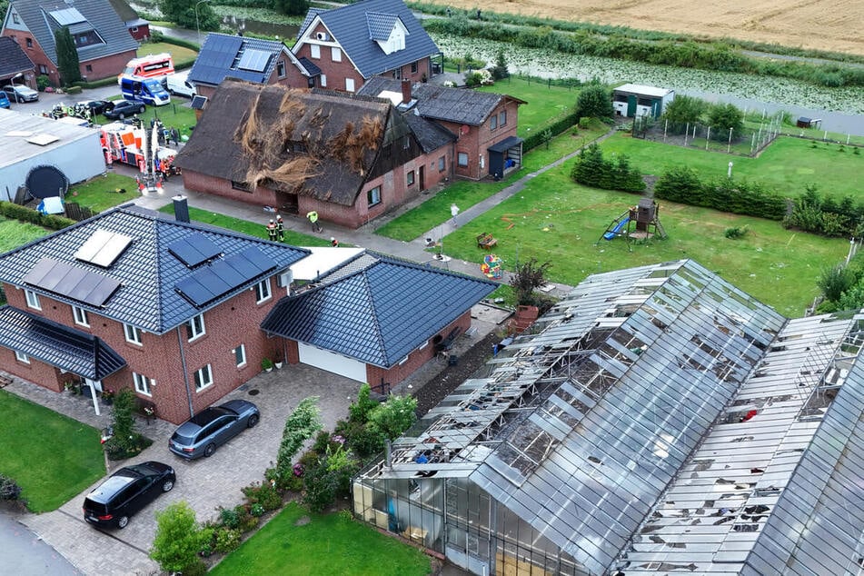 Im Kreis Steinburg wurden im Juli mehrere Dächer von einem Tornado beschädigt.
