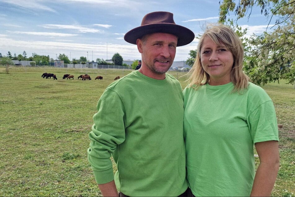 Michael und Nicole Schneider haben den Gnadenhof vom verstorbenen Gründer Konrad Trummer übernommen.