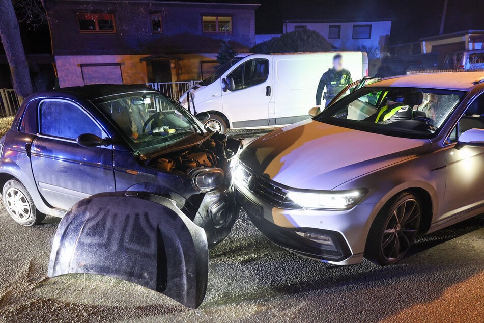 Microcar kracht frontal in VW: Jugendlicher verletzt